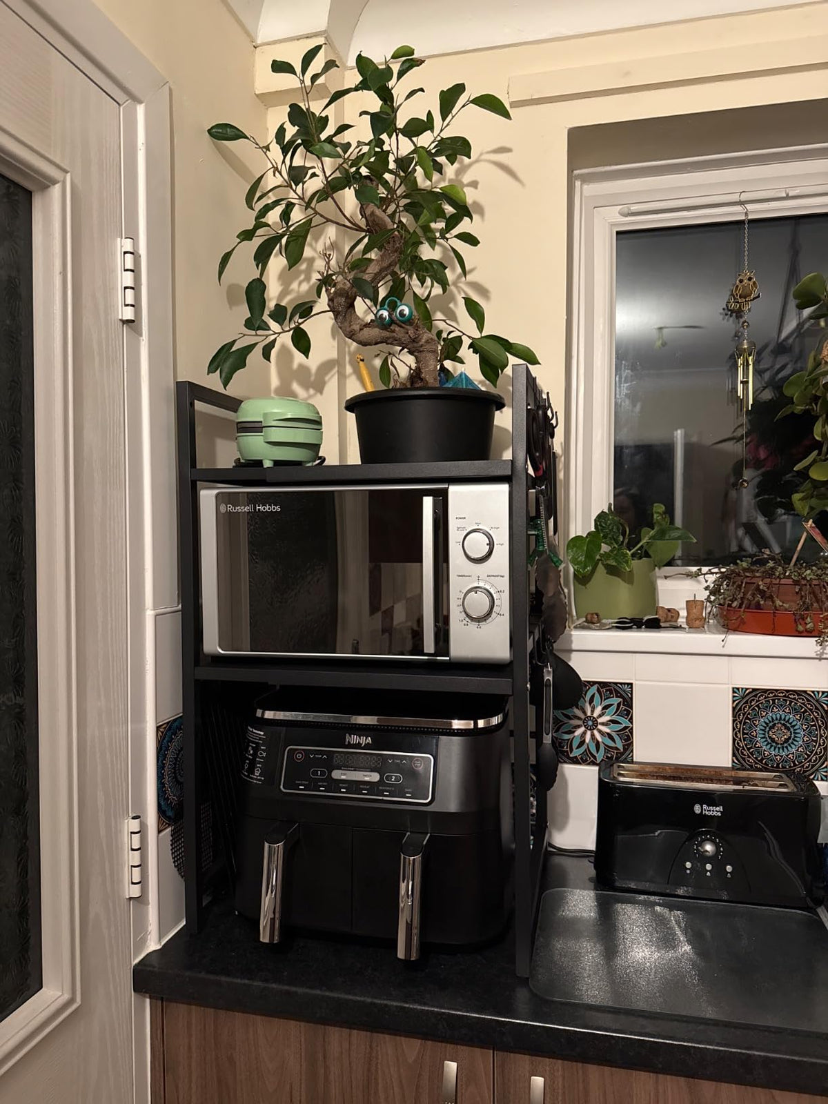 Storage that adapts